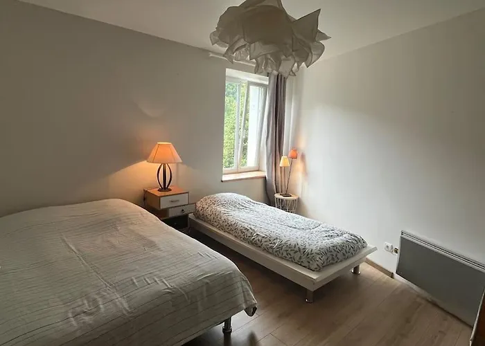 5 Personnes Avec Espace Plein Air Apartmán *